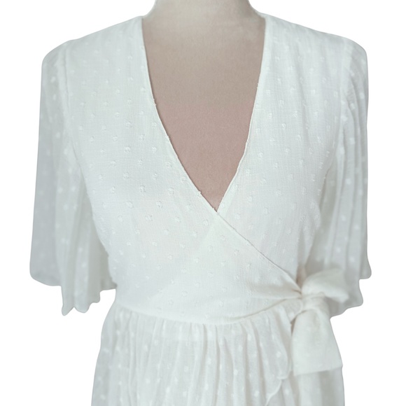 Business Casual Top Workwear Office White Swiss Dot Wrap Peplum Blouse Sz 2 - Picture 6 of 11